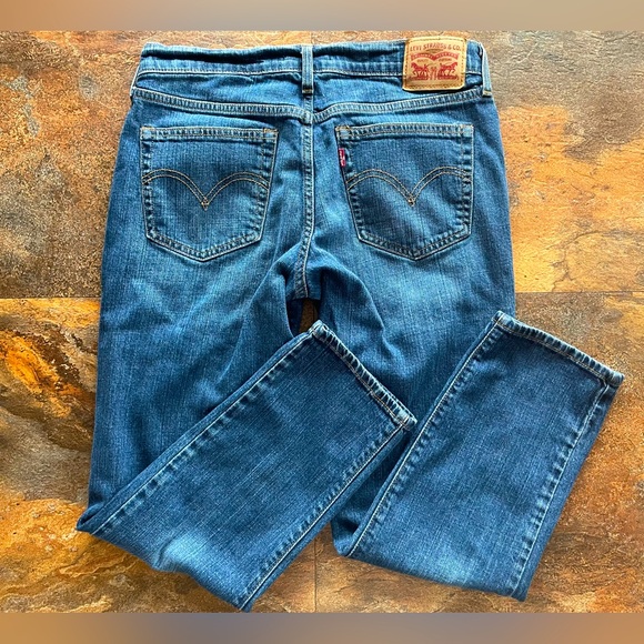 Levi’s Boyfriend Women’s Jeans - Picture 5 of 6